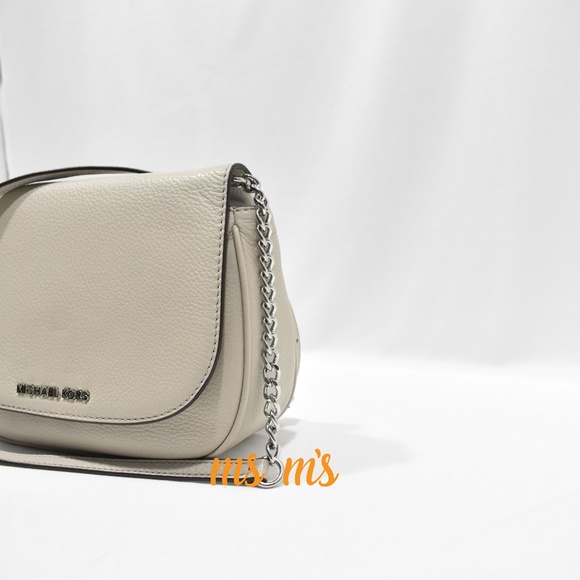 NWT Michael Kors Medium LEATHER Flap corssbody - Picture 3 of 6